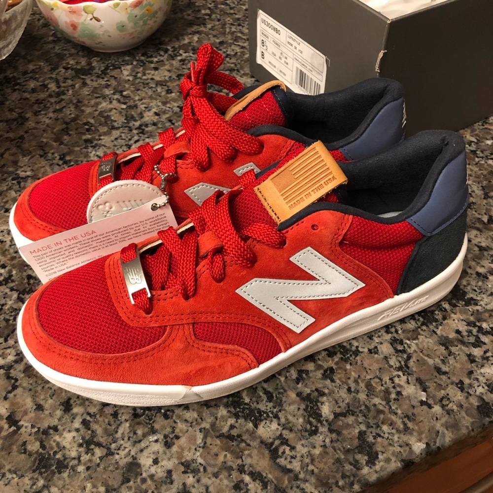 New balance collectors Red Sox 2018 World Series sneakers size 8.5